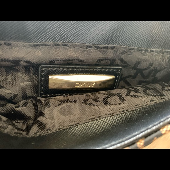 Handbag - Picture 4 of 5